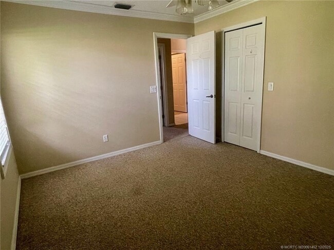 Building Photo - 1397 SW 24th Ln