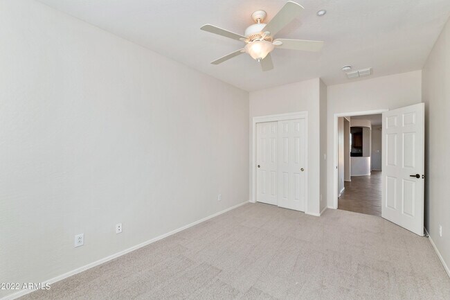 Building Photo - 40834 N Noble Hawk Way
