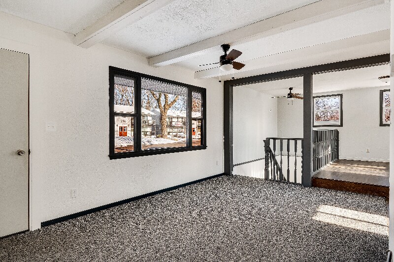 Building Photo - 731 E Division St