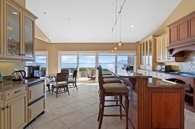 Building Photo - 2254 Harbour Ct Dr