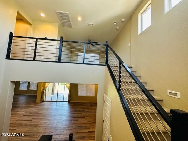 Building Photo - 9528 W Weeping Willow Rd