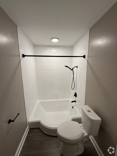 Building Photo - 3342 Huntley Sq Dr
