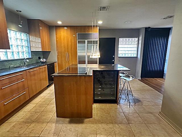 Building Photo - 1710 Dorchester Dr