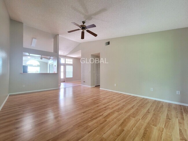 Building Photo - 3BR Orlando Home with Community Pool in De...