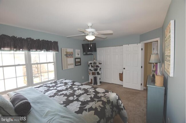 Building Photo - 403 McDaniel Dr