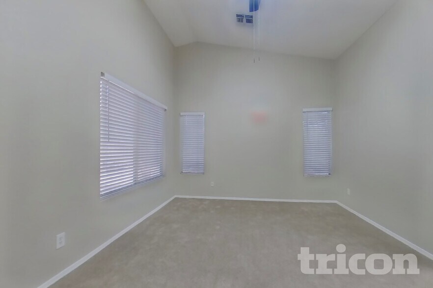 Building Photo - 40139 N Patriot Way