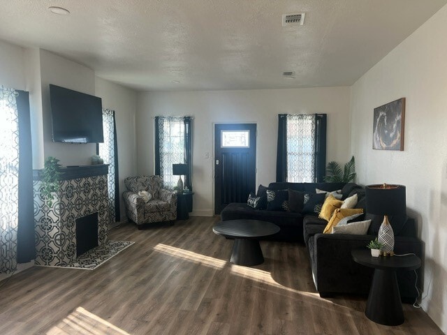 Building Photo - 5627 Avenue R