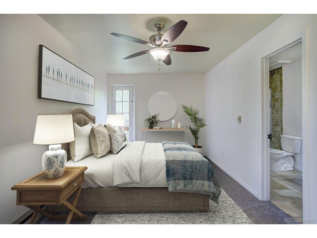 Building Photo - 347 Deer Path Rd