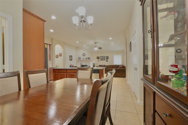 Building Photo - 17203 Fable Springs Ln