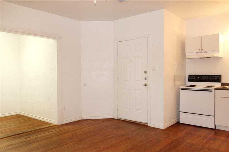 Building Photo - 940 W Tarleton St
