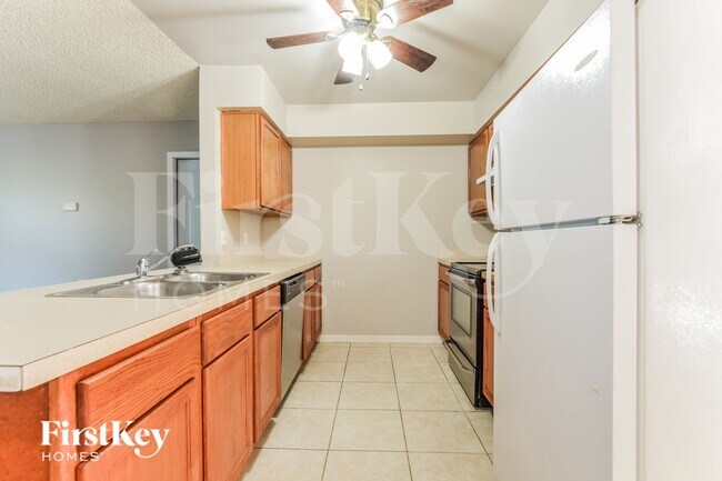Building Photo - 710 Leeward Dr