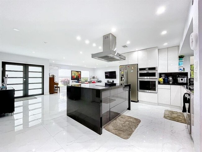 Building Photo - 2171 NW 87th Ave