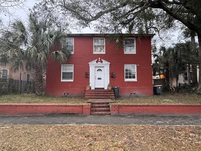 Building Photo - 1715 Perry St