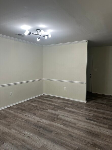 Building Photo - 8131 Needwood Rd