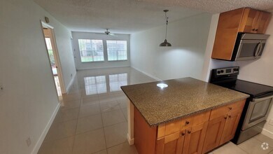 Building Photo - 6331 La Costa Dr
