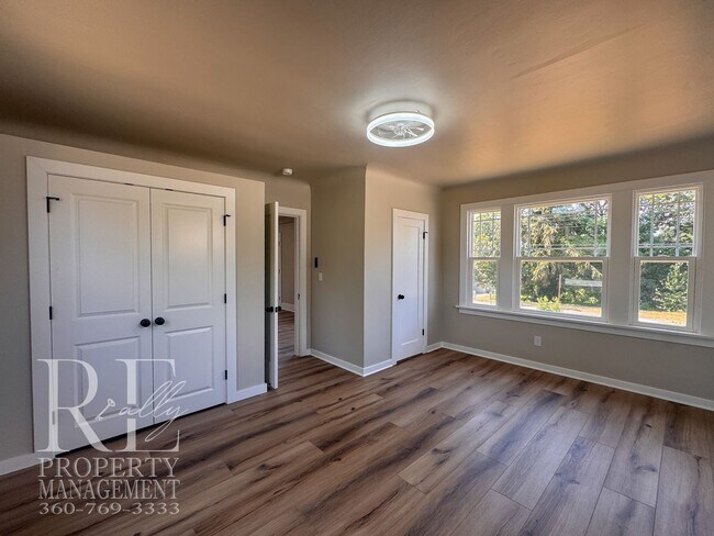 Building Photo - Beautifully Renovated Classic Home with Three Levels of Living, Sunroom & Spacious Kitchen