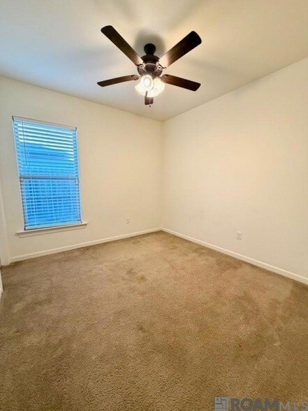 Building Photo - 40087 Trace Ave