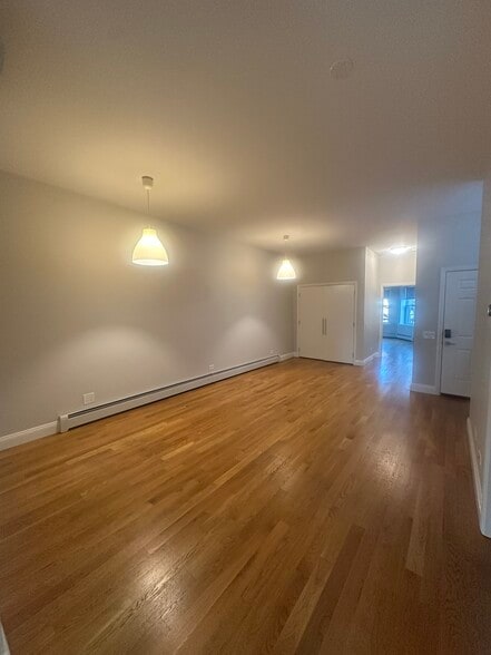 living room opposite angle - 1839 Norman St