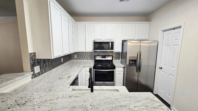 Building Photo - 4704 Liberty Square Dr