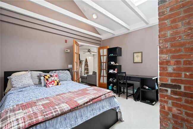 Building Photo - 22 Stockholm St