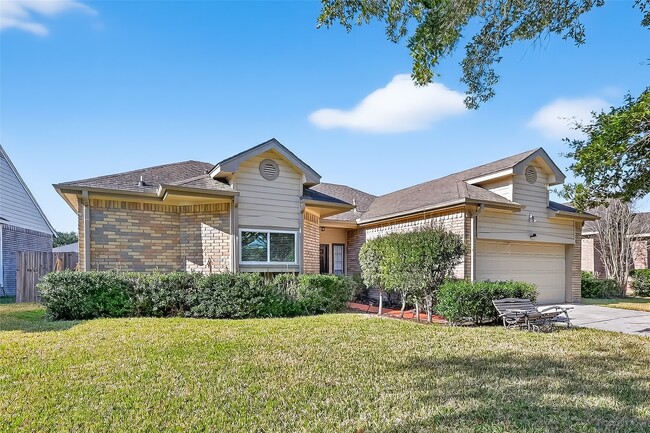 Building Photo - 3126 Lakefield Way