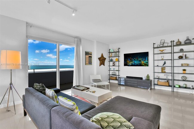 Building Photo - 9225 Collins Ave