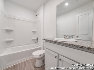 Building Photo - 2810 Millikan Dr