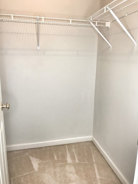 Building Photo - 3241 Domain St