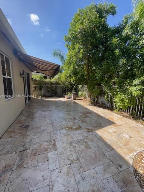 Building Photo - 1538 Winterberry Ln