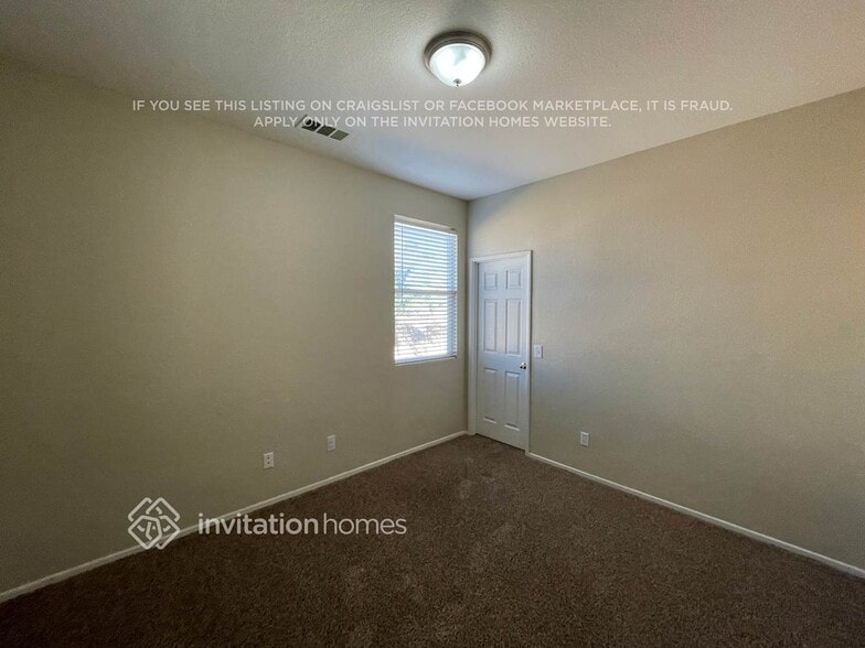 Building Photo - 5815 W Ave J 12