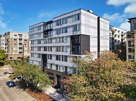 Building Photo - Vitality on 17th