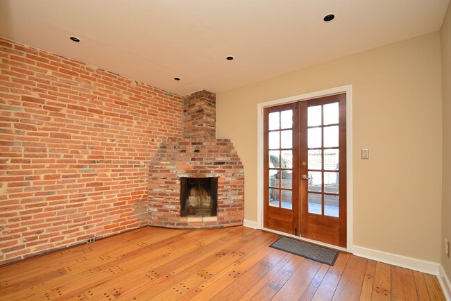 Building Photo - Downtown Federal Hill Location, historic 2...