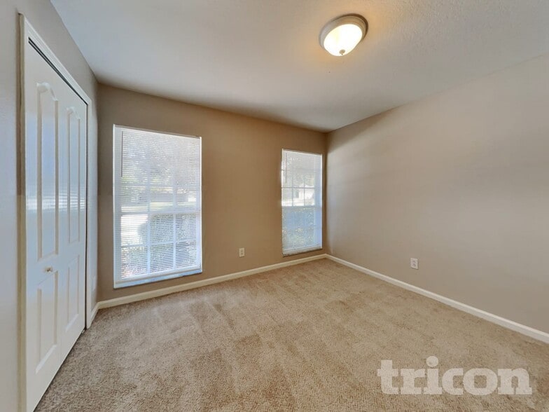 Building Photo - 12420 Tree Pointe Ct