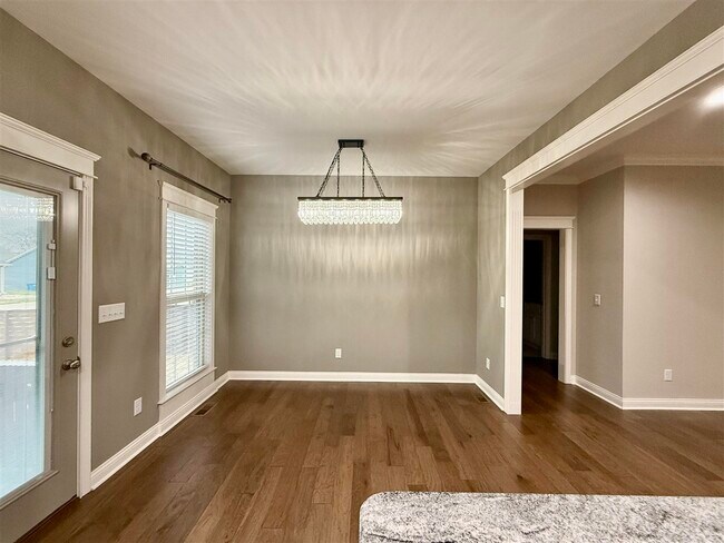 Building Photo - 8728 Stuart Farm Ave