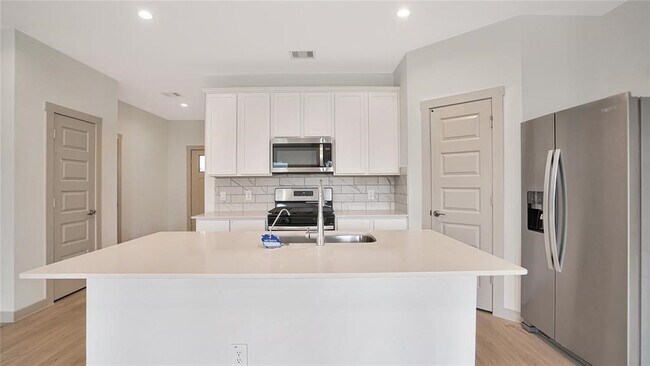 Building Photo - 29819 Ousel Falls Ln