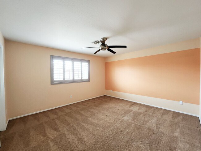 Building Photo - Marshall Ranch 5 bedroom!!  Available Now.