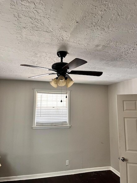 Building Photo - 1621 12th St