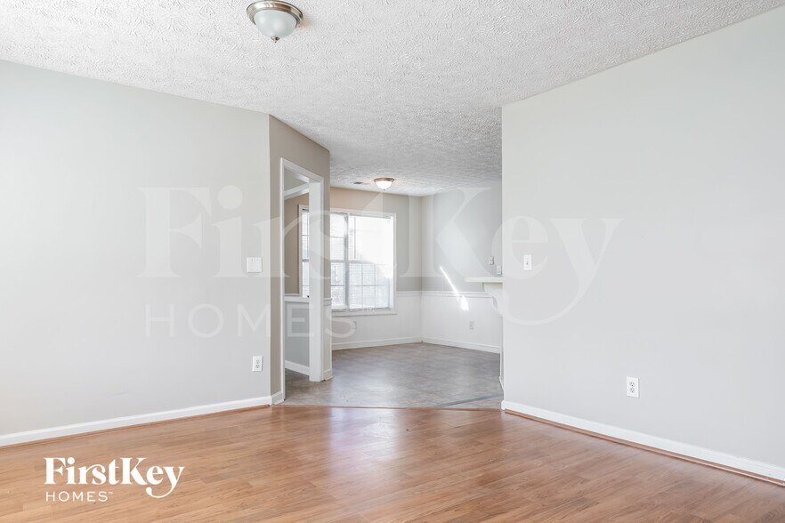 Building Photo - 120 Grayview Ct