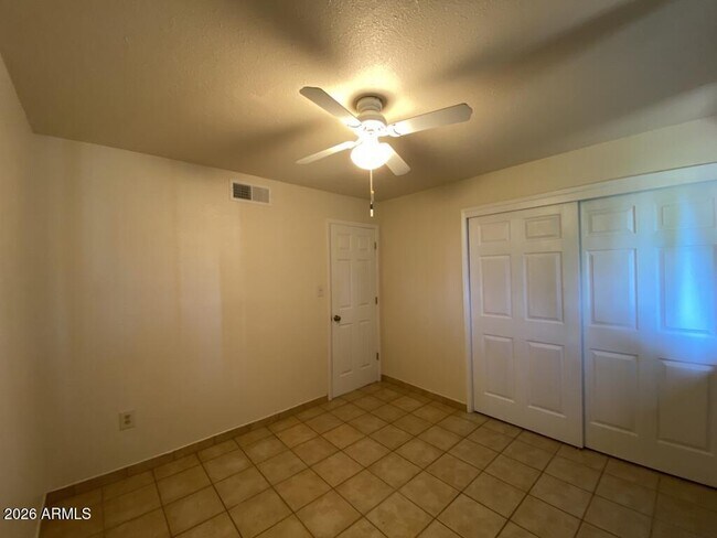 Building Photo - 74 NW Cargil Pl