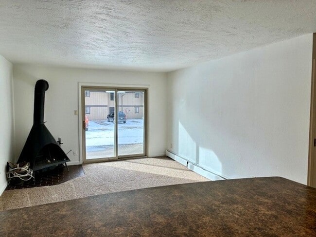 Building Photo - Long Term Rental- Dillon Valley East H 104