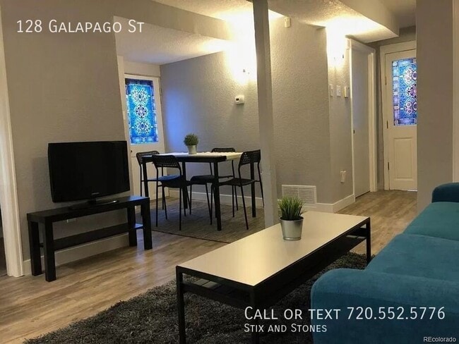 Building Photo - 128 Galapago St