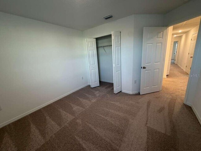 Building Photo - 466 Thompson Vlg Ave