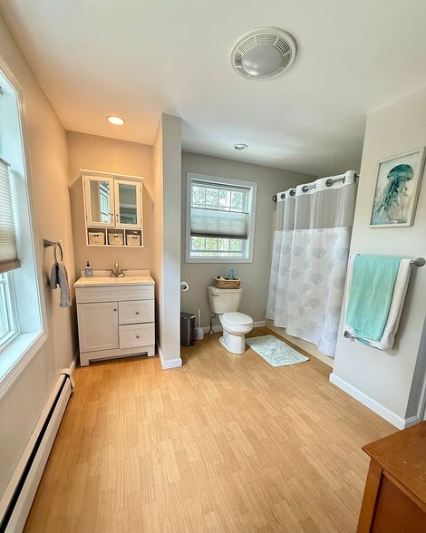 Building Photo - 167 Camelot Shore Dr