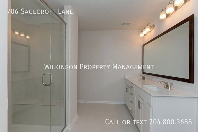 Building Photo - 706 Sagecroft Ln