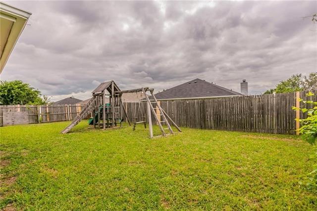 Building Photo - 1213 Gray Dawn Dr