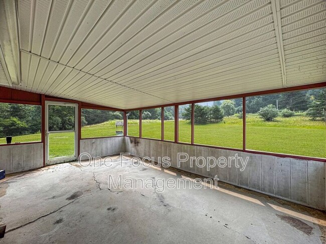 Building Photo - 214 Dennison Rd