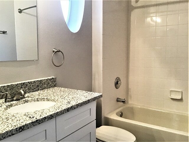 Building Photo - 3508 Tern Hollow Dr