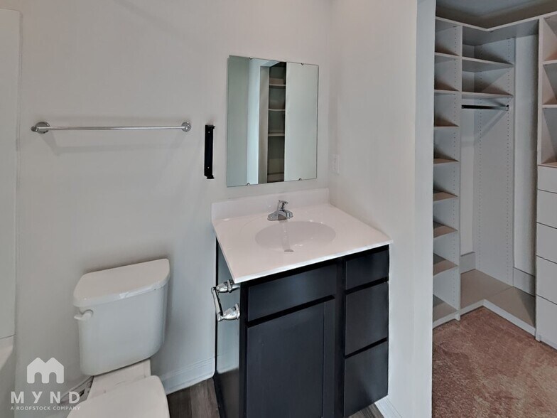 Building Photo - 2409 Fathom Wy