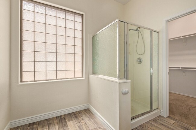 Building Photo - 3 Bedroom with Den in Chandler