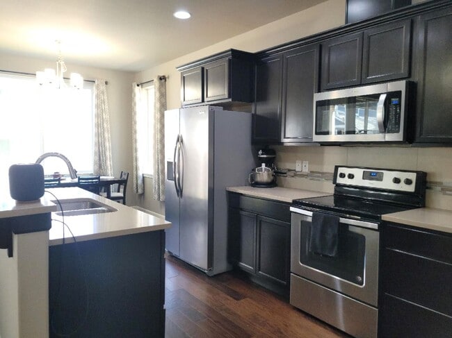 Building Photo - 3 Bedroom Home in Freestone at Bayside